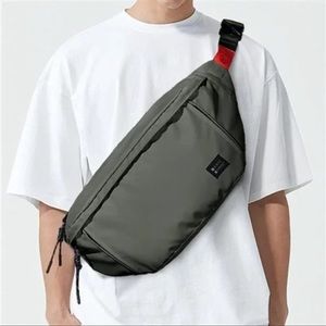 - New Large Crossbody Fanny Pack for Women Men,Green